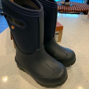Boys Bogs boots size 10